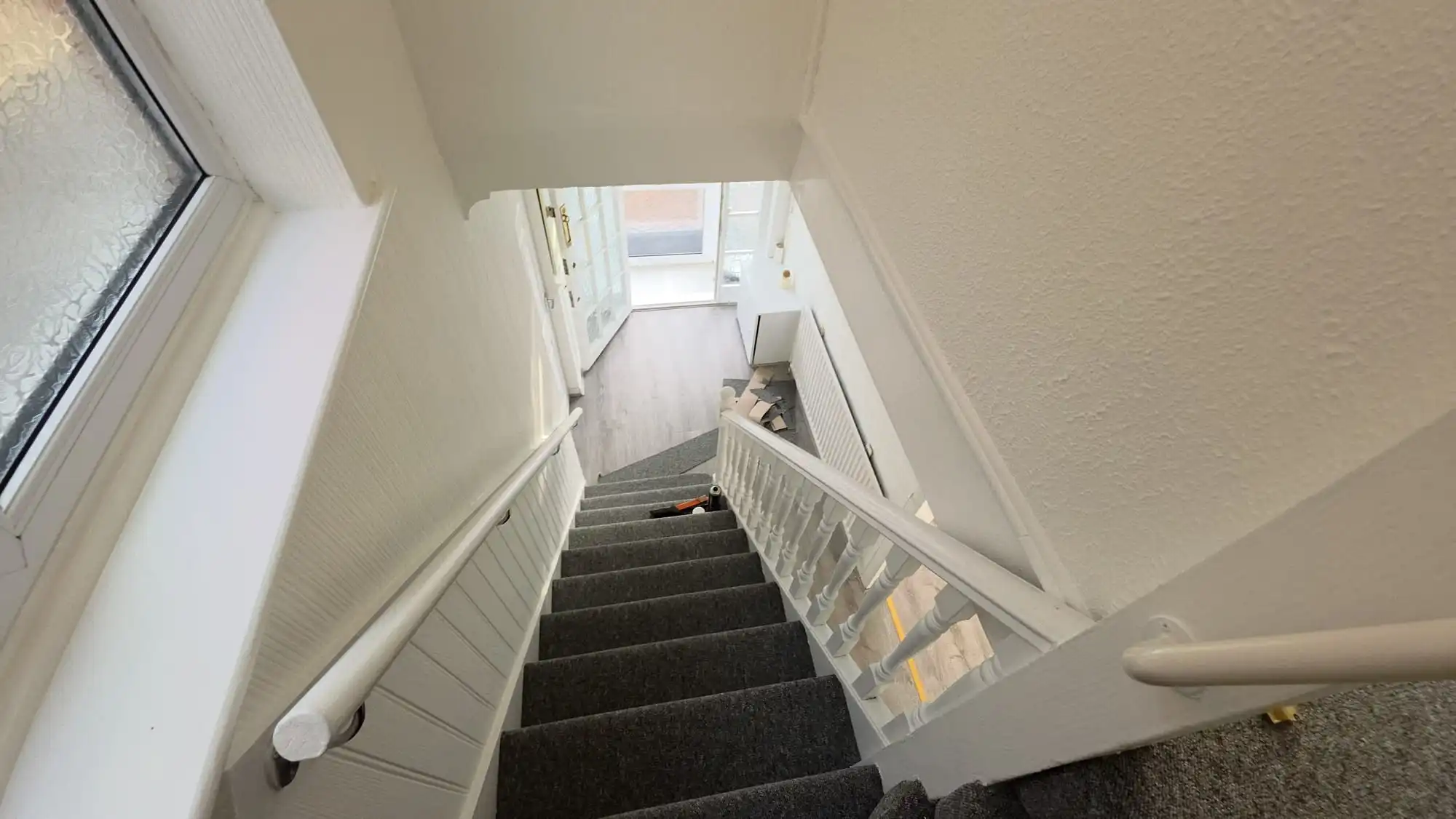 Carpeted staircase renovation